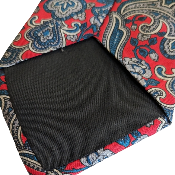 Pauline Trigere Vintage Silk Tie - Picture 6 of 7